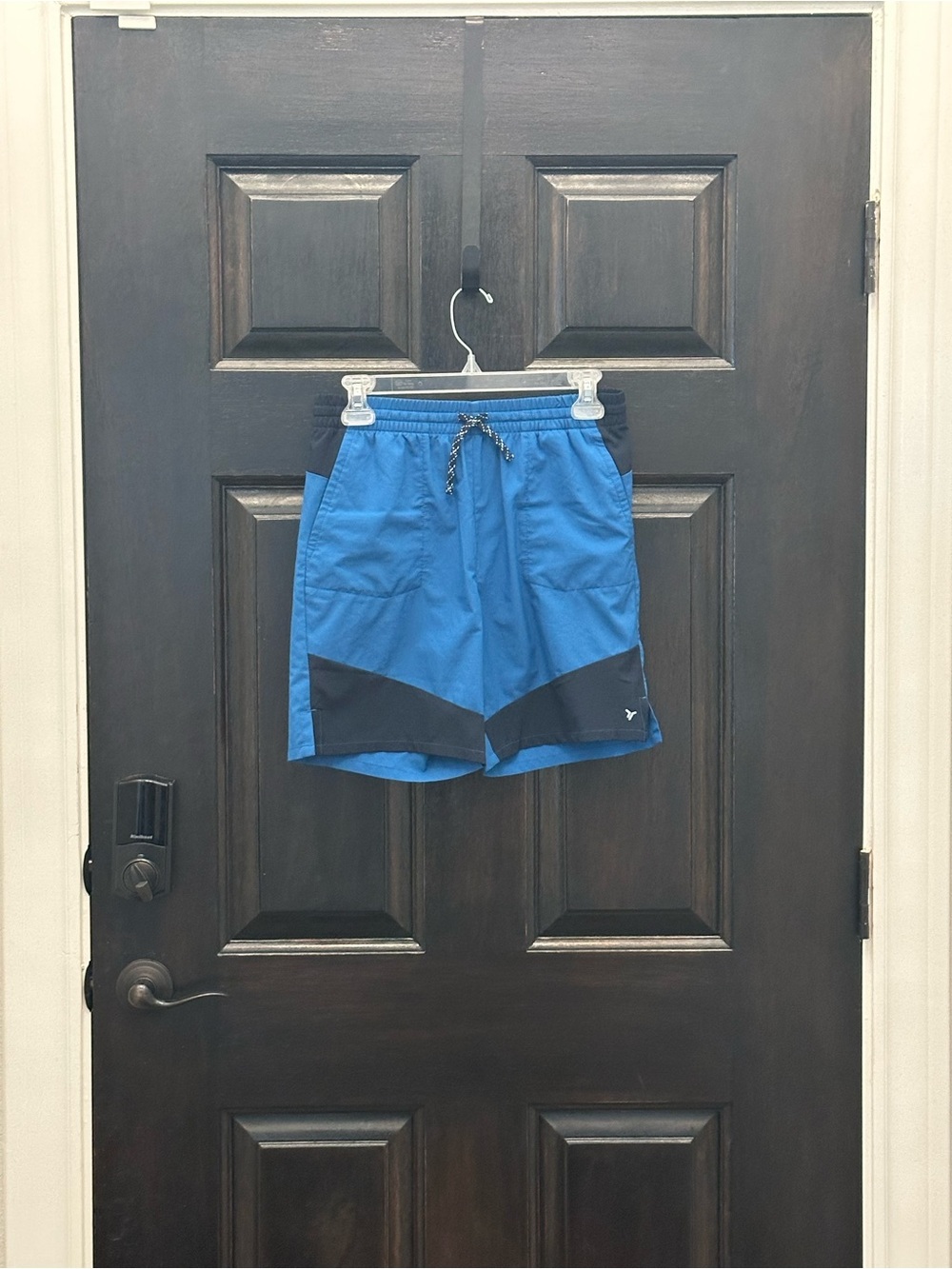 Old Navy Boys Blue Athletic Shorts with Navy Accents XL